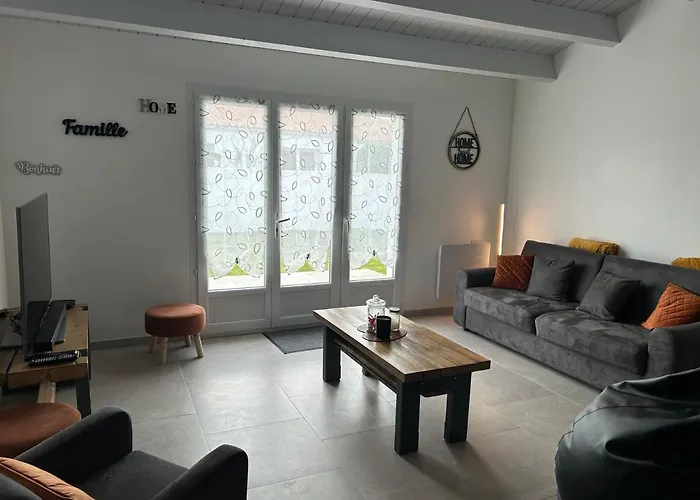 Location Du Klan Des K : Villa 4 Etoiles 150M Plage
